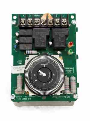 Russell Defrost Time Clock w/ Bracket 40 AMP 230 Volt